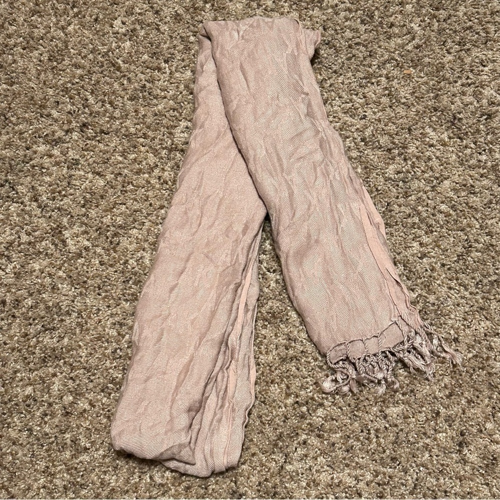 Anne Klein women’s shawl